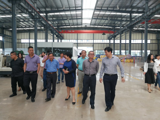 我院課題組赴漣源市開展《婁底資源型城市轉(zhuǎn)型升級,深化供給側(cè)結(jié)構(gòu)性改革》課題調(diào)研