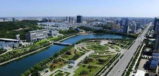 通城經(jīng)濟開發(fā)區(qū)：以奔跑的節(jié)奏推動高質(zhì)量發(fā)展